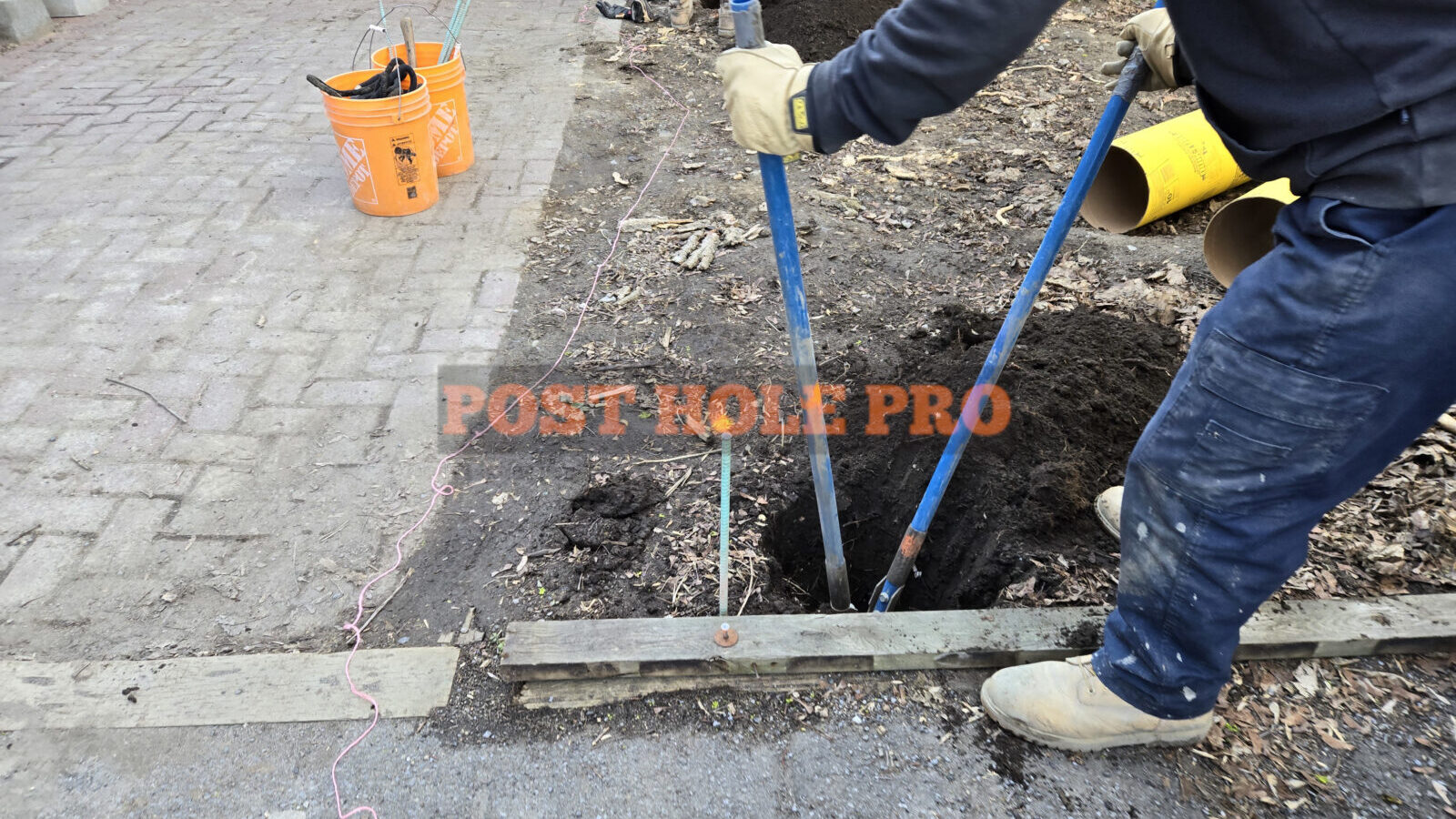 "post hole digging Ottawa"