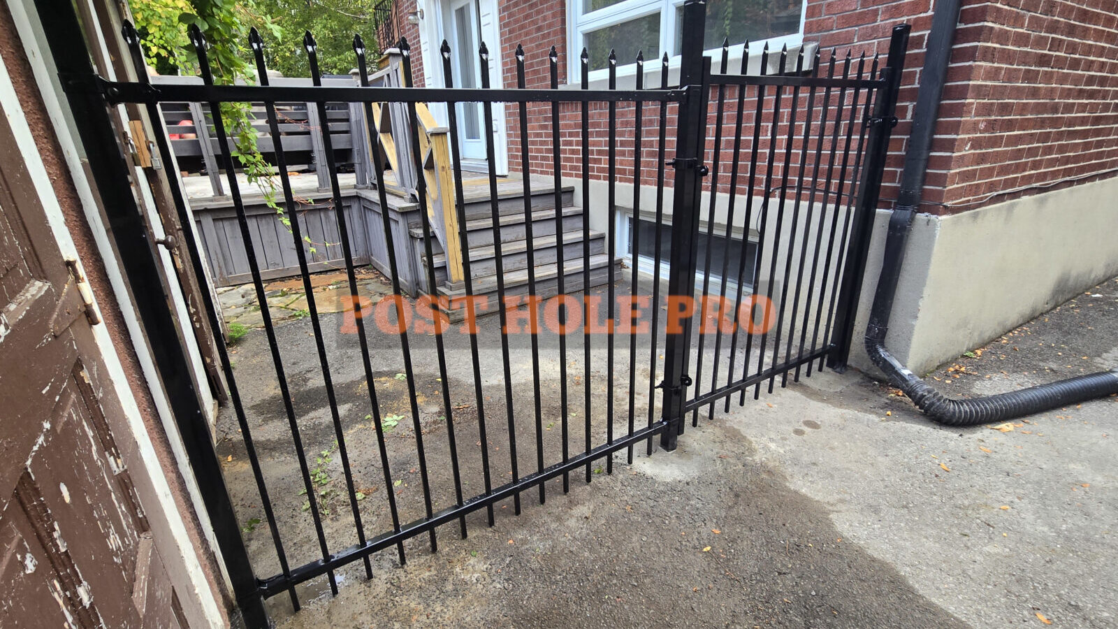 "5' wrought-iron fence installation Ottawa"