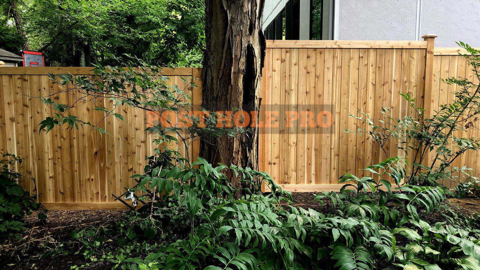 "6' Cedar wood privacy fence installation Ottawa"