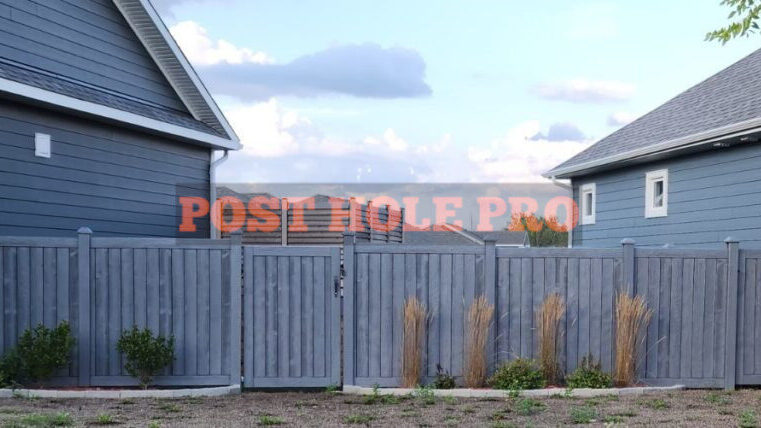 "6' PVC/Vinyl privacy fence installation"